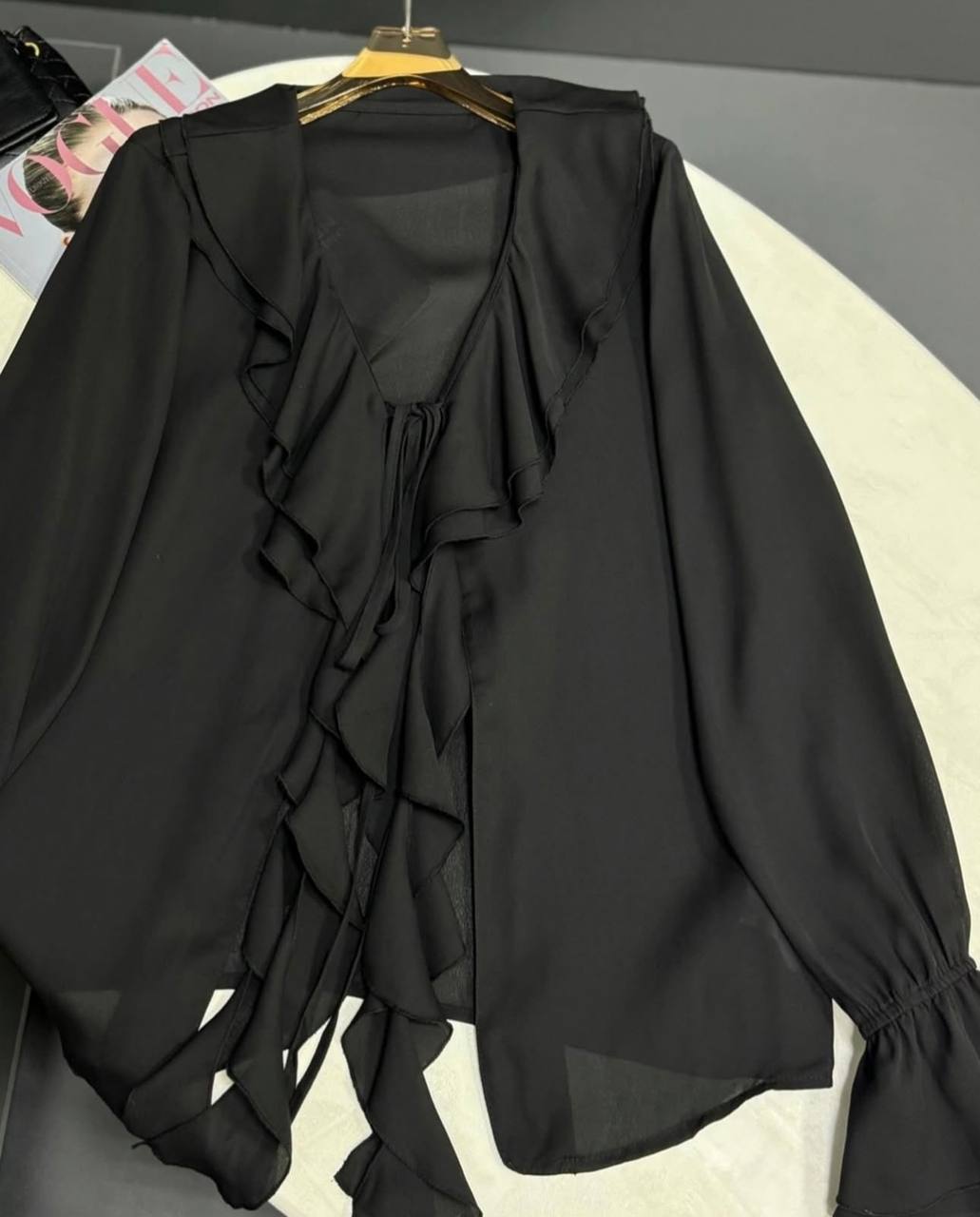 aeb71795-6df2-11f0-8624-dee18ff4e8c0_1