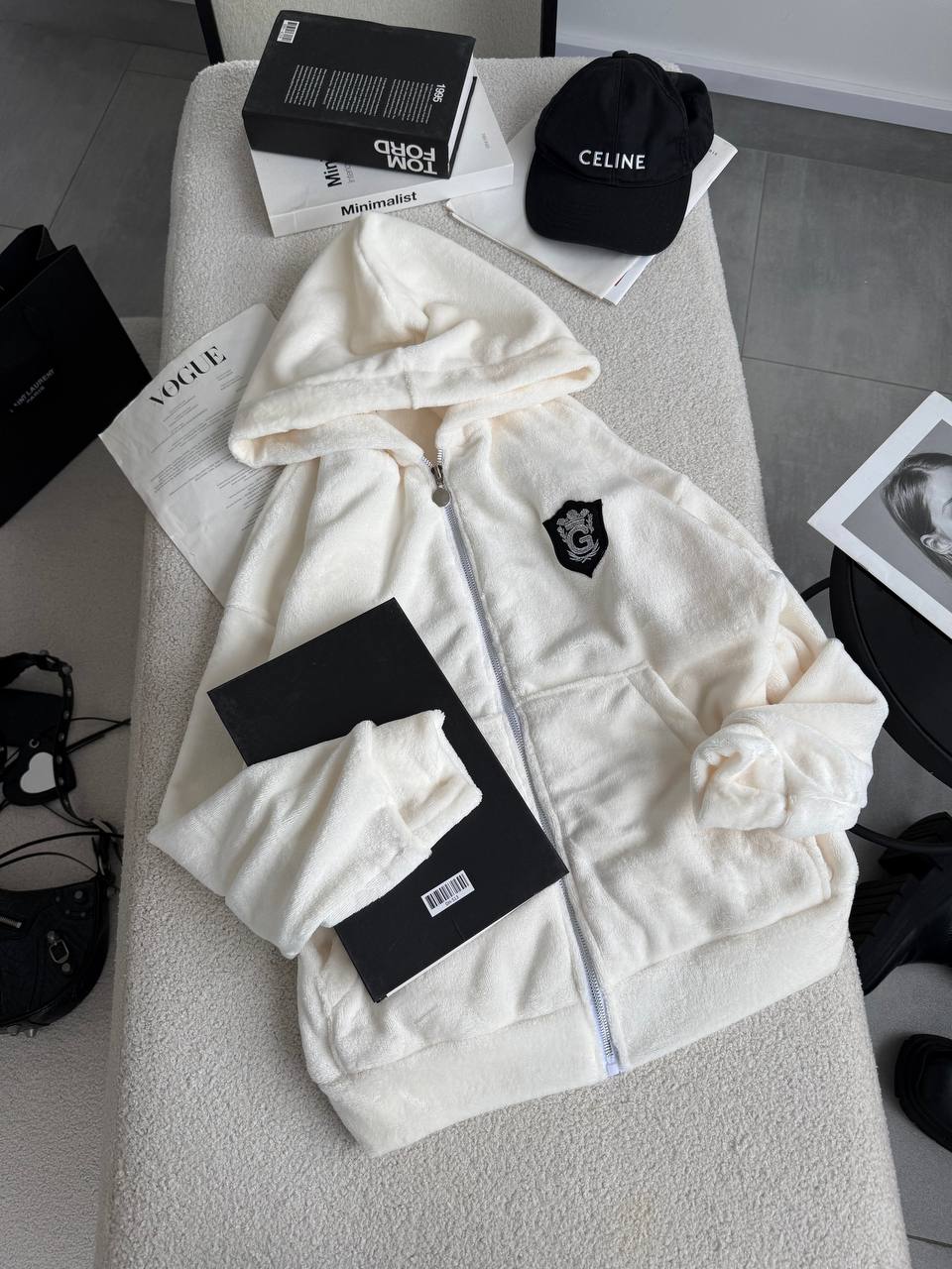 42804b11-9a1b-11f0-8624-dee18ff4e8c0_2