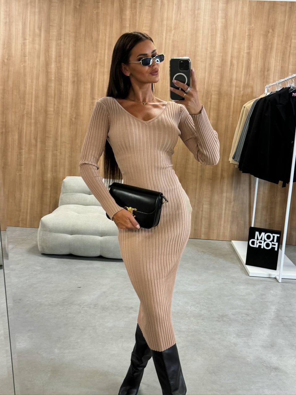 4f64672a-94ac-11ef-8620-dee18ff4e8c0_1