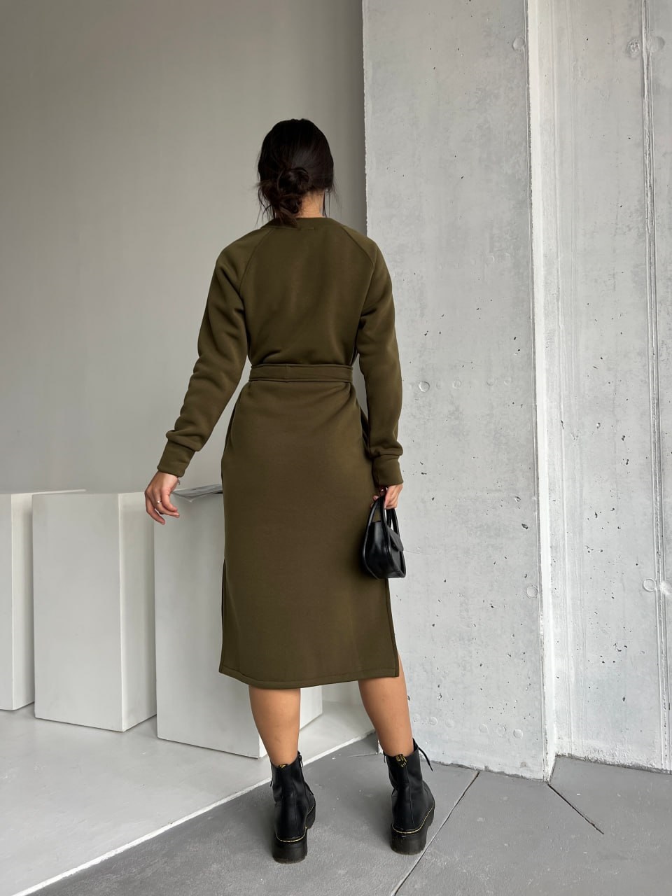 8606e8bb-981a-11ee-ad3f-166b0be12ee5_2