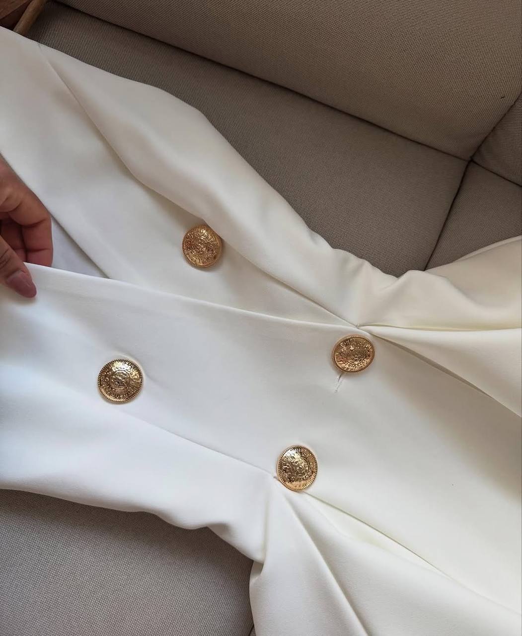 8f260039-fb79-11ef-8621-dee18ff4e8c0_2