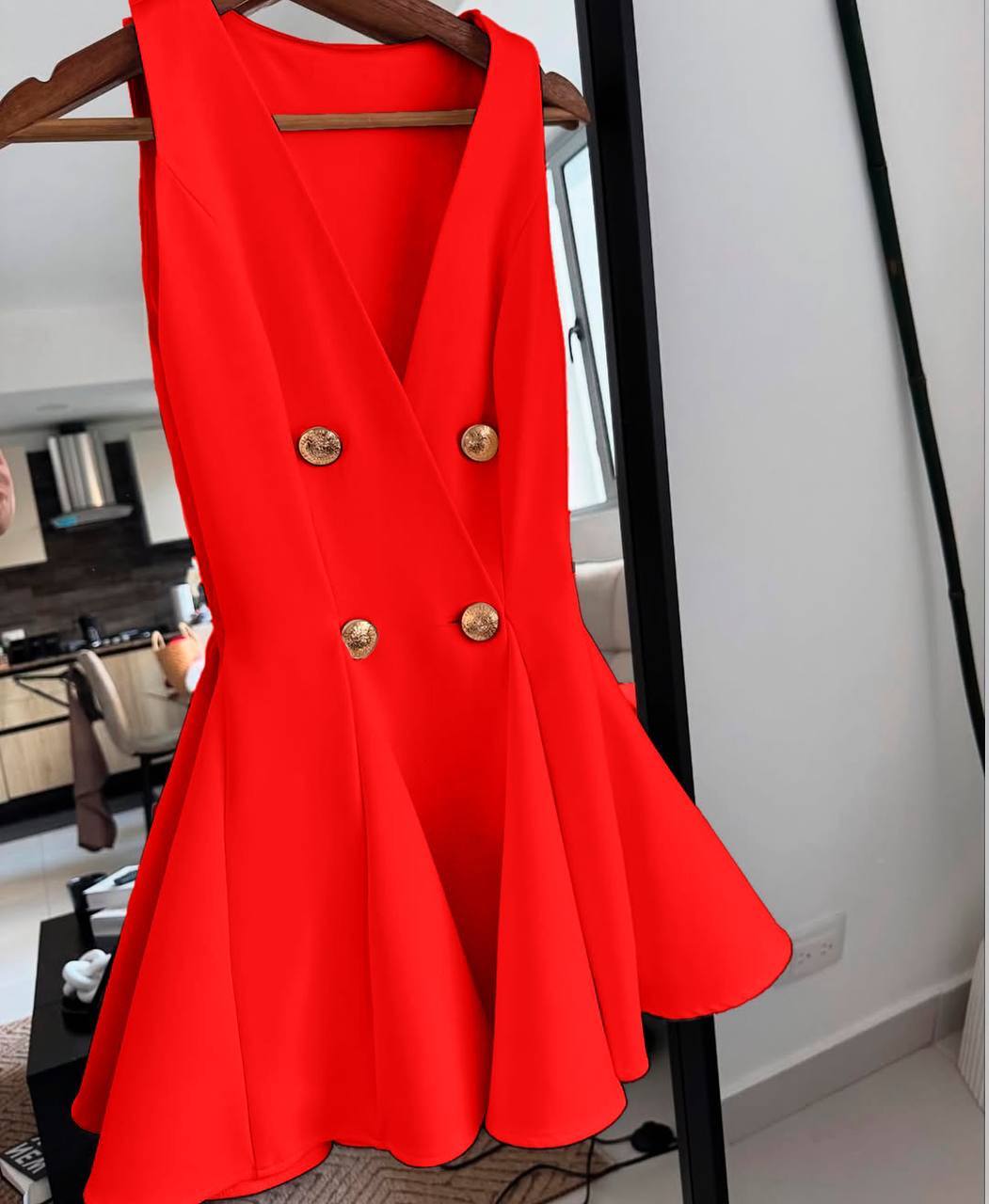 8f260041-fb79-11ef-8621-dee18ff4e8c0_2