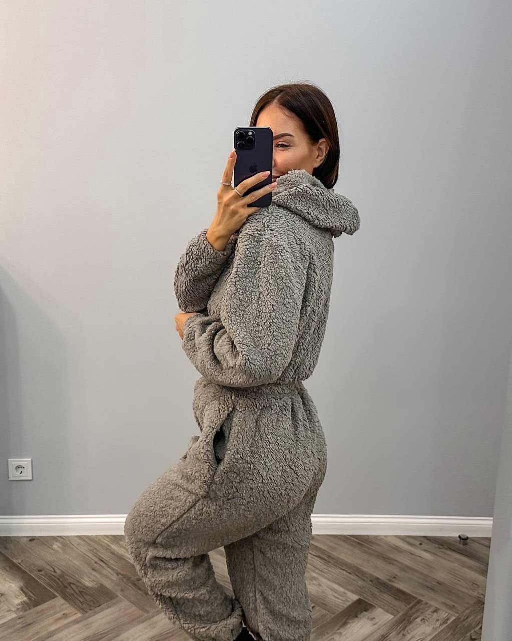 9819b266-9831-11ee-ad3f-166b0be12ee5_5