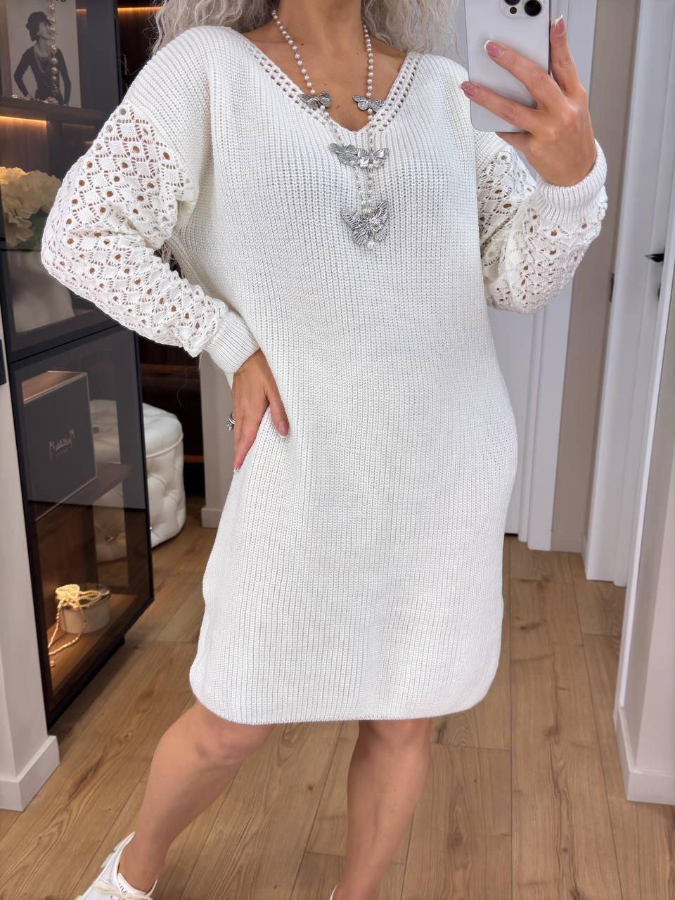 a6d06282-9655-11f0-8624-dee18ff4e8c0_2