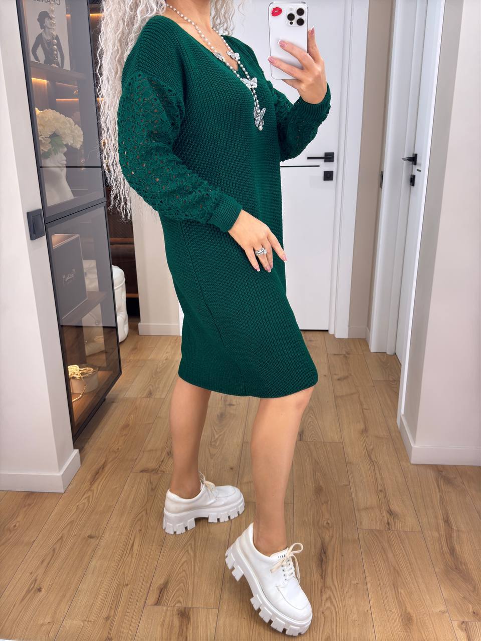 a6d06289-9655-11f0-8624-dee18ff4e8c0_1