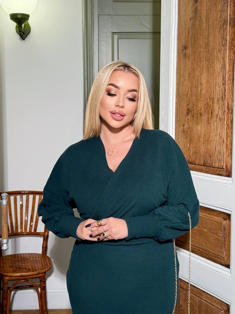 b15a7bc6-a369-11ef-8620-dee18ff4e8c0_2