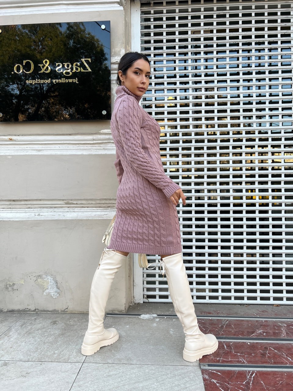 b773c187-8bc5-11ee-ad37-166b0be12ee5_1