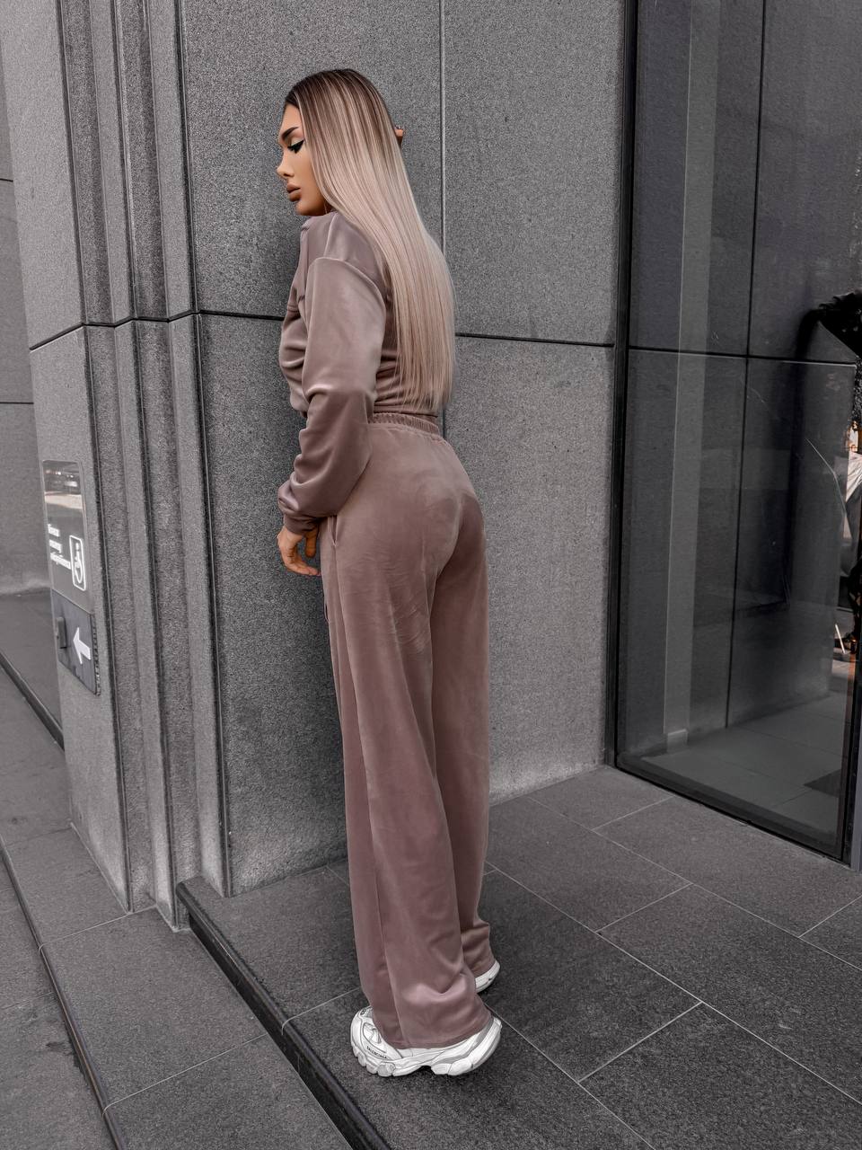 b7b6b613-7de5-11f0-8624-dee18ff4e8c0_2