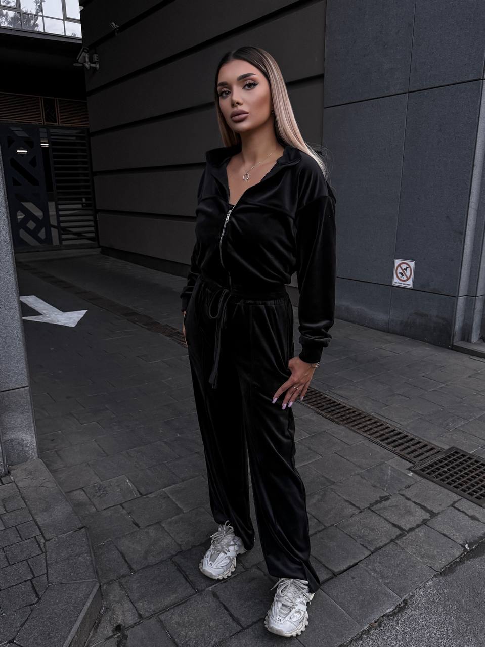 b7b6b62b-7de5-11f0-8624-dee18ff4e8c0_1