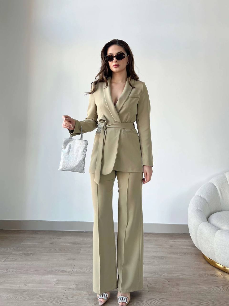 ba083473-fb3a-11ef-8621-dee18ff4e8c0_1