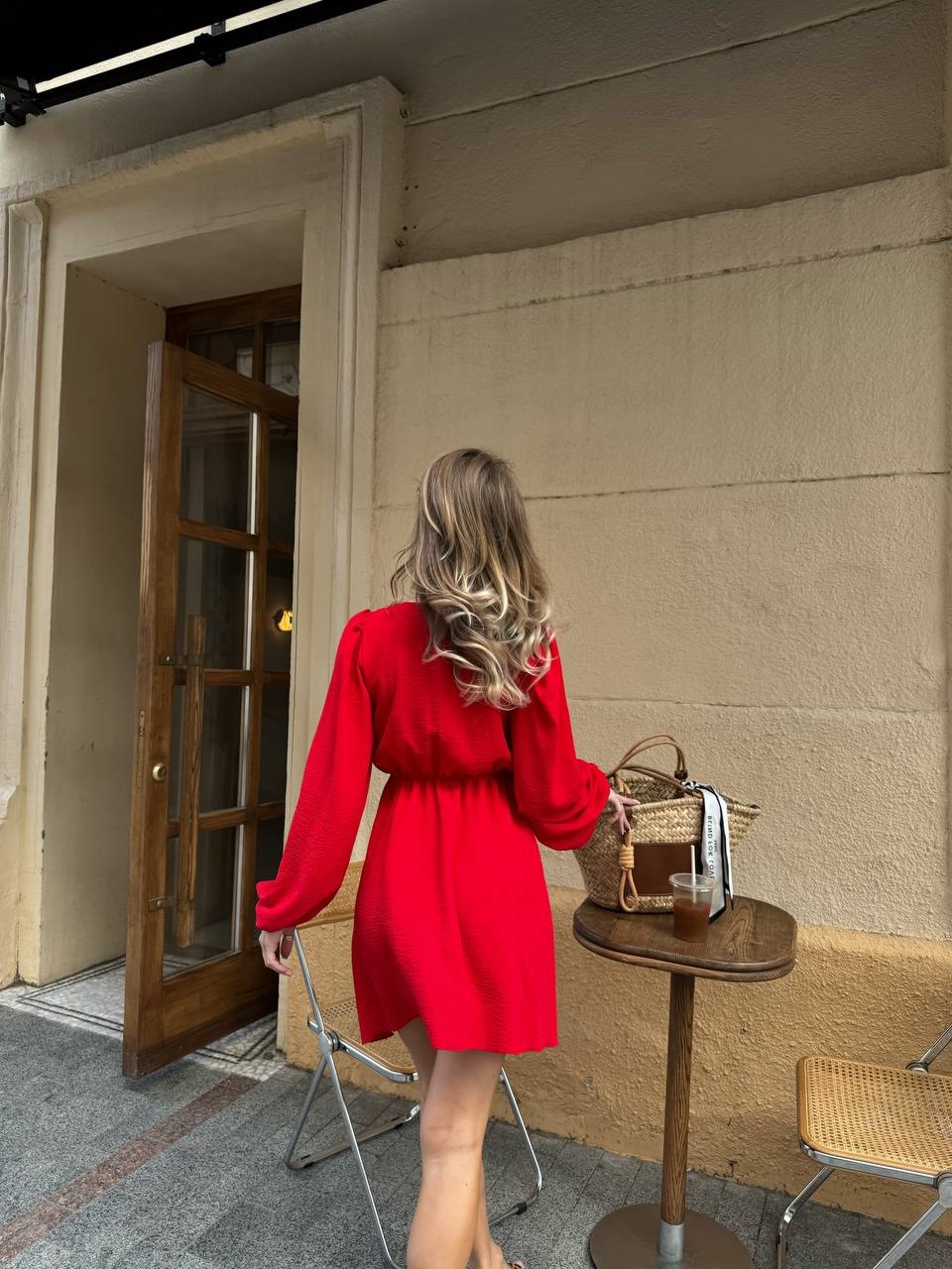 e2d4d803-2a8b-11ef-ad92-166b0be12ee5_1