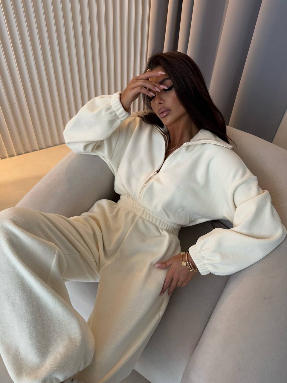 ea5a5a46-8db7-11f0-8624-dee18ff4e8c0_1