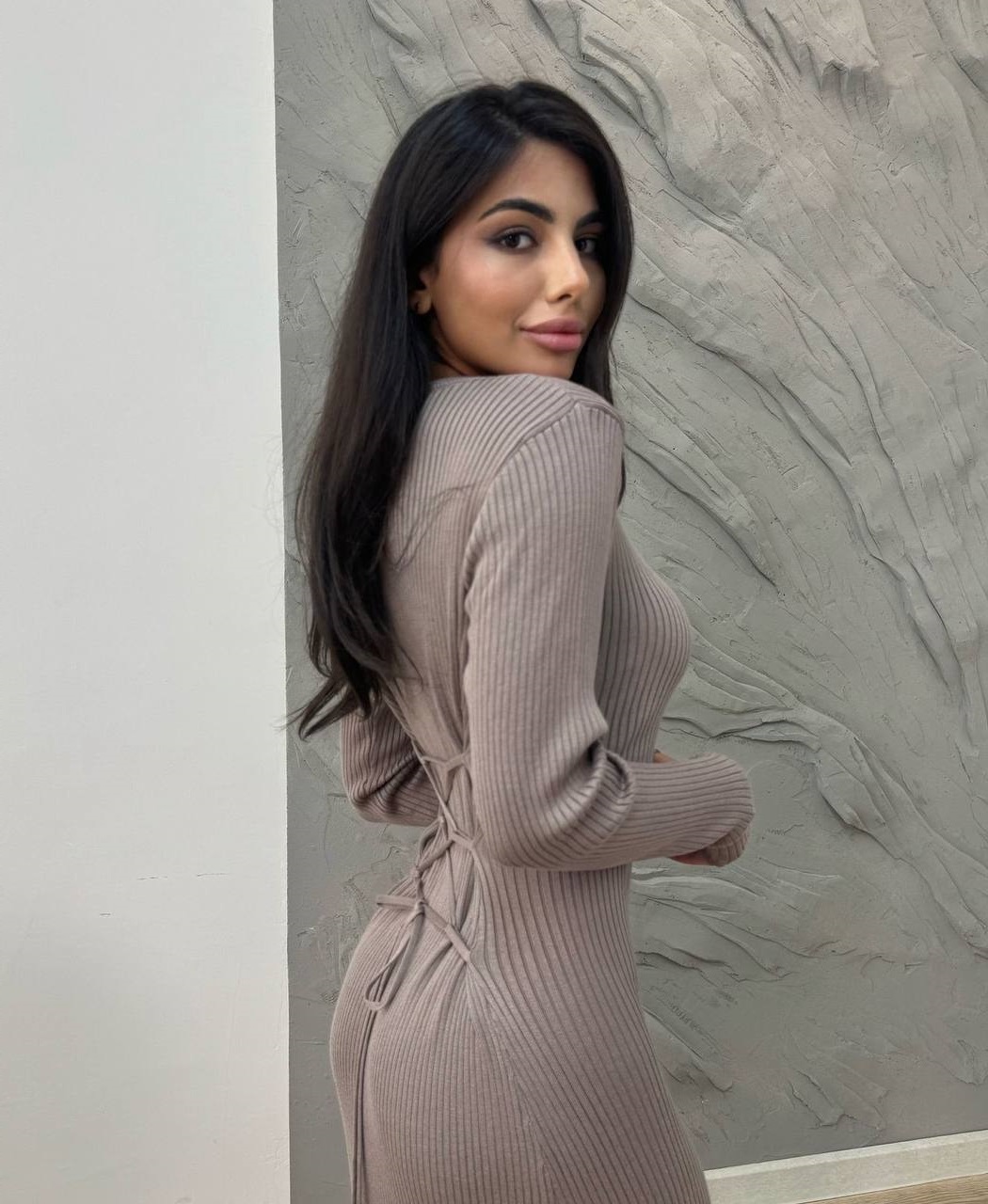 f84b6af9-a7f4-11ef-8620-dee18ff4e8c0_2