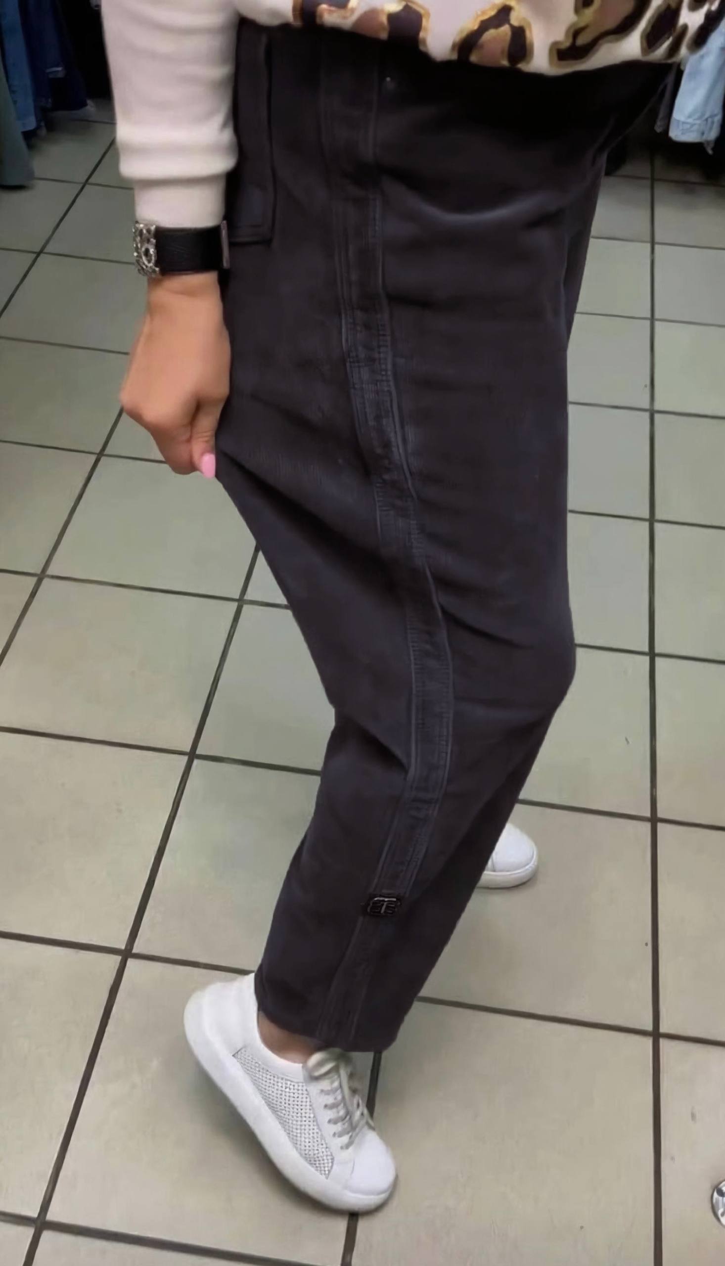 5bc1d74e-4732-11f0-8622-dee18ff4e8c0_2