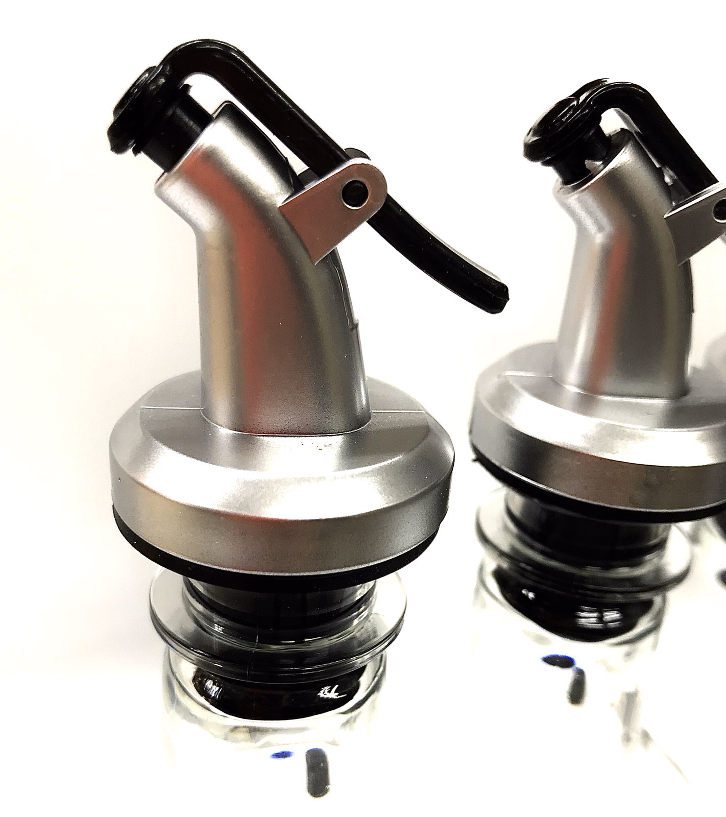 b251cac0-9e9d-11f0-8624-dee18ff4e8c0_1