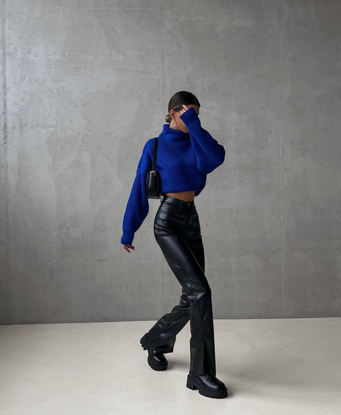 6829c1ab-4b75-11f0-8622-dee18ff4e8c0_1