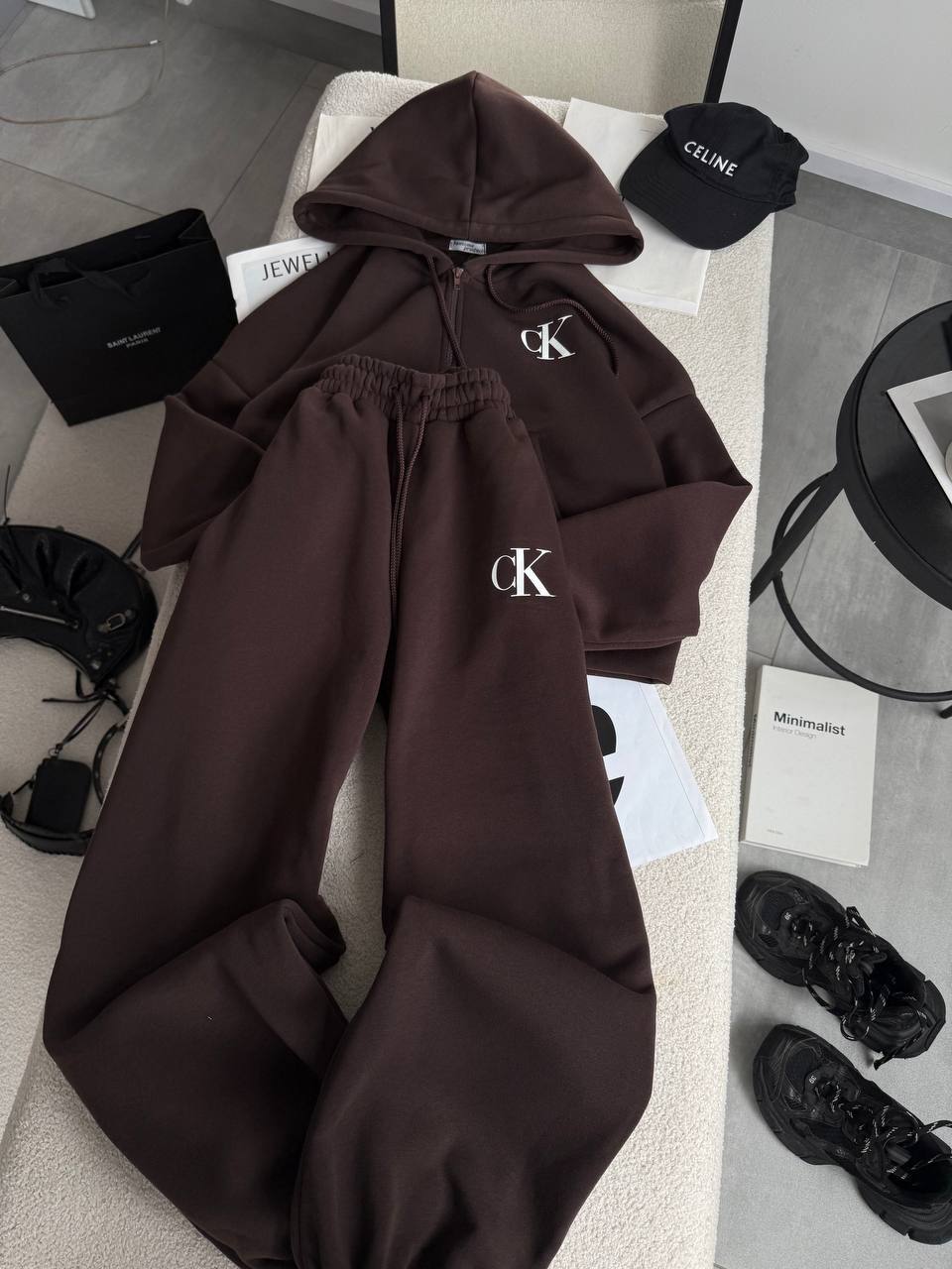 0e329246-d60e-11f0-8624-dee18ff4e8c0_1