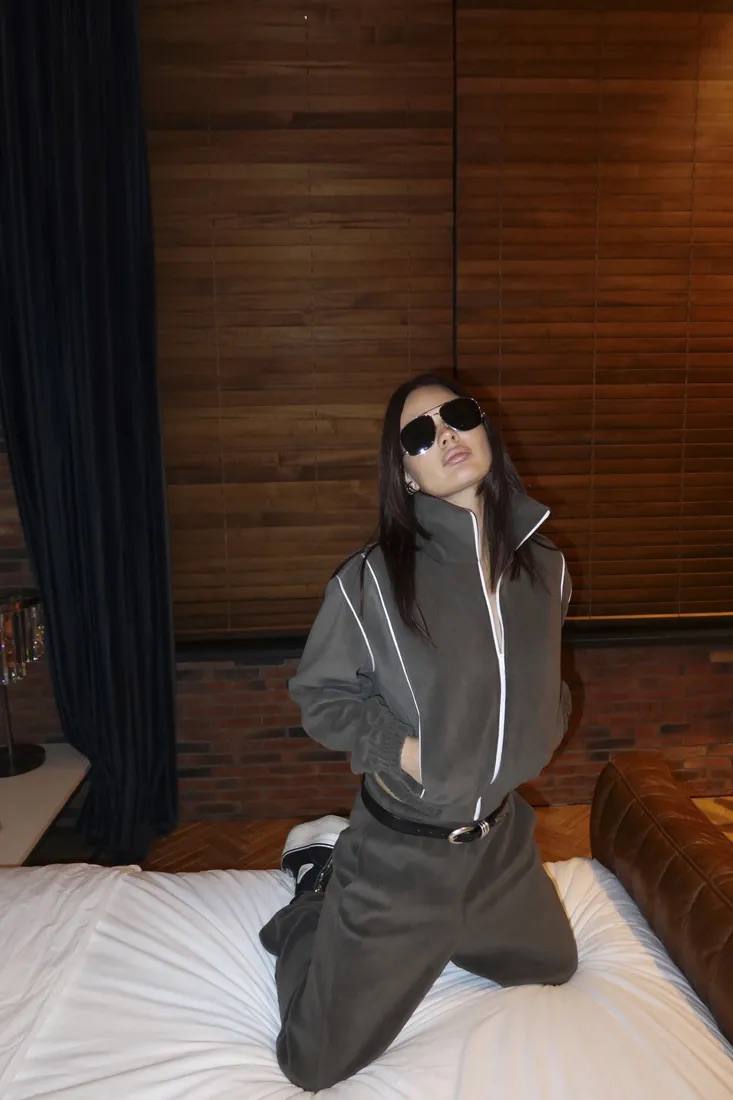 26d9fd99-d804-11f0-8624-dee18ff4e8c0_2