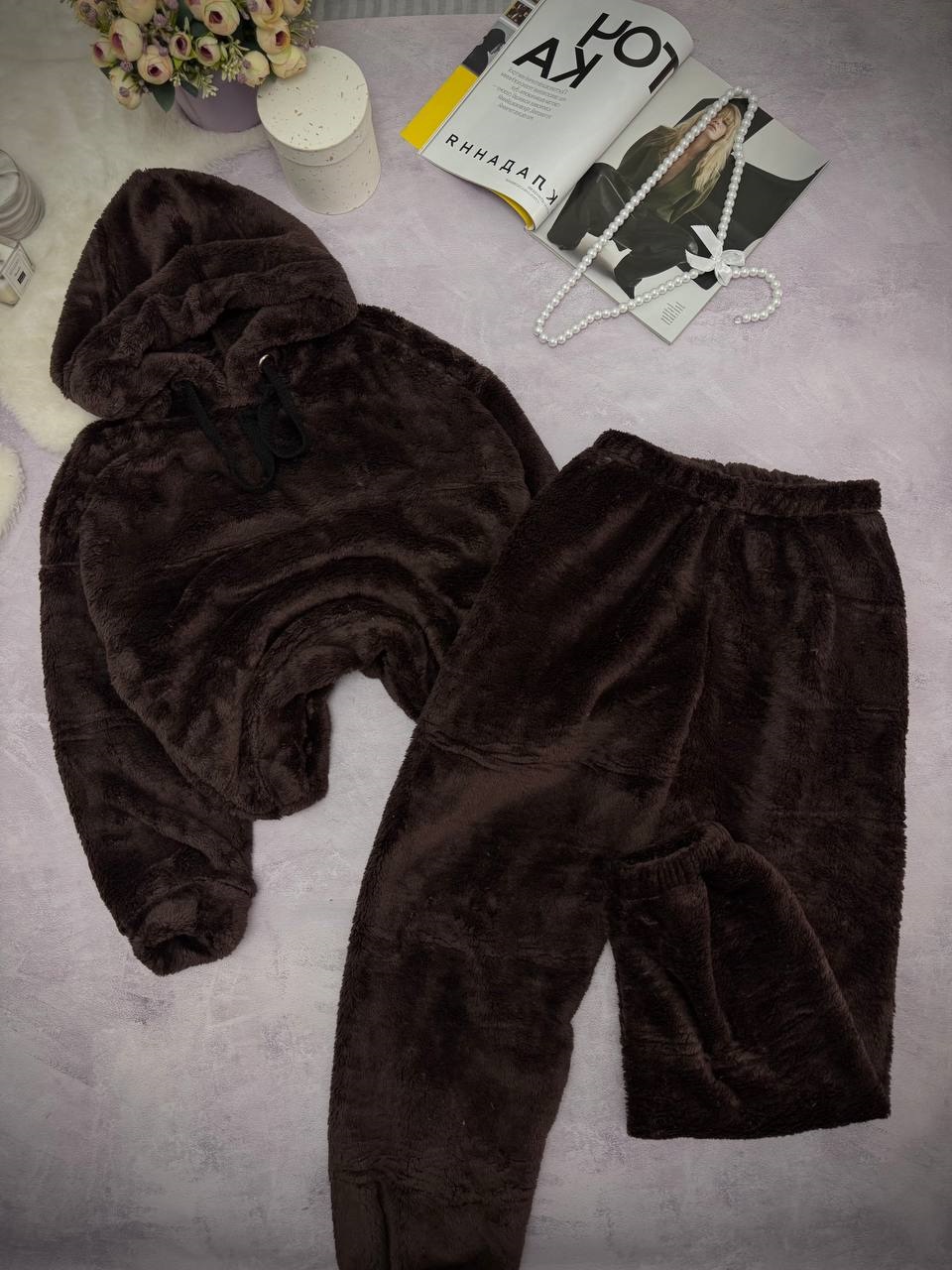 5cf27bed-bc17-11f0-8624-dee18ff4e8c0_1