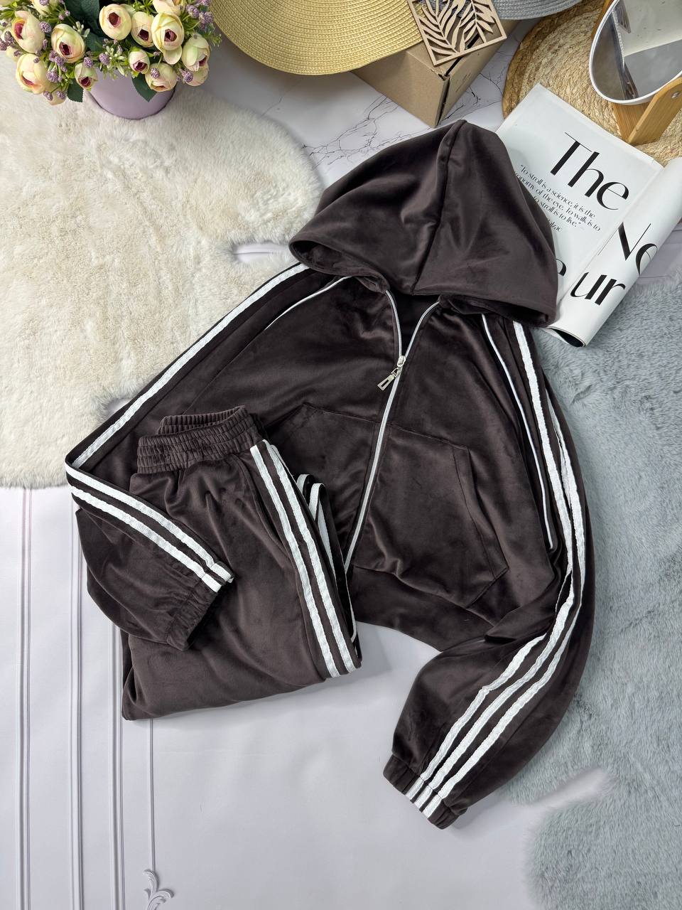 7882c885-4bb1-11f0-8622-dee18ff4e8c0_1