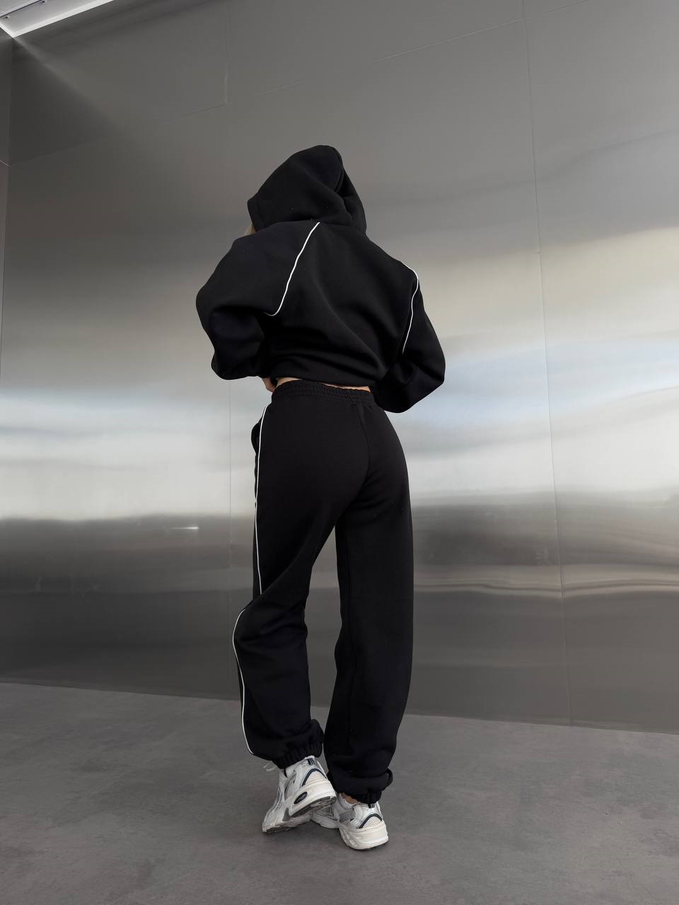 7f80a039-b9fe-11f0-8624-dee18ff4e8c0_8