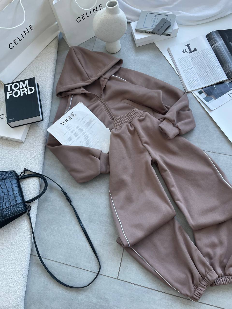 7f80a049-b9fe-11f0-8624-dee18ff4e8c0_4