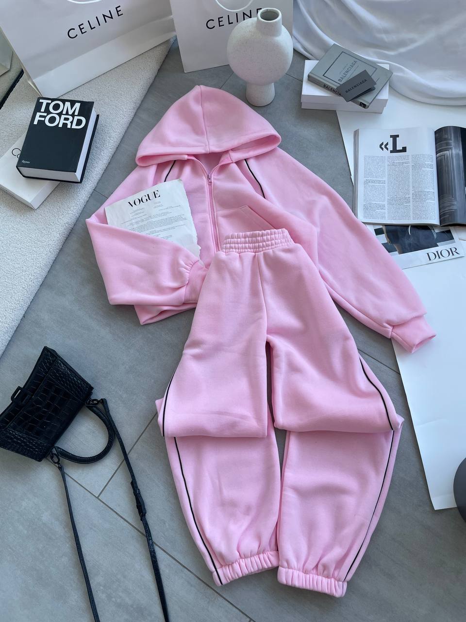 7f80a055-b9fe-11f0-8624-dee18ff4e8c0_2