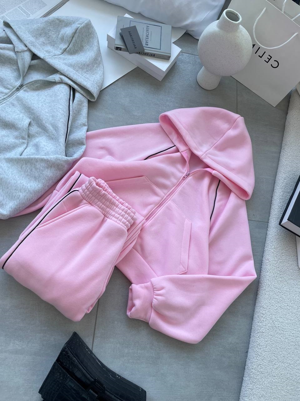 7f80a055-b9fe-11f0-8624-dee18ff4e8c0_3