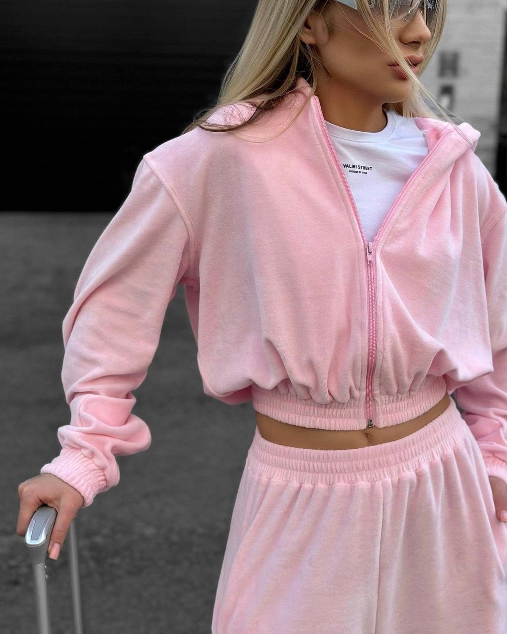 9753ec1a-7fc3-11ee-ad33-166b0be12ee5_1