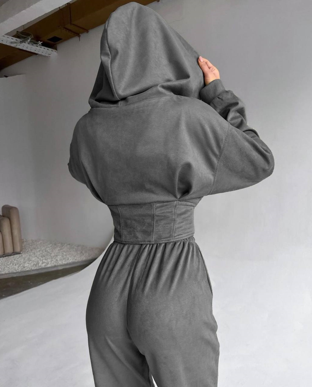 cd64b456-c8b9-11ee-ad4e-166b0be12ee5_2