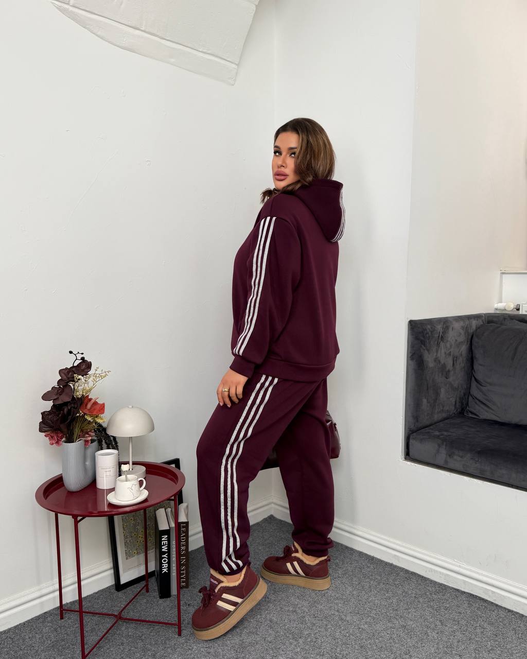 eec0e705-c0d3-11f0-8624-dee18ff4e8c0_1