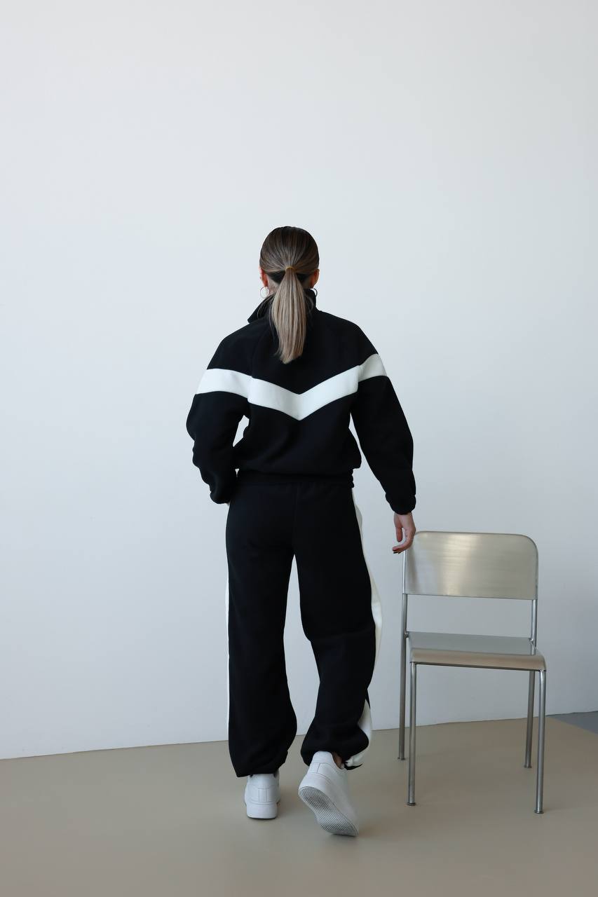 f68314da-b68a-11f0-8624-dee18ff4e8c0_1