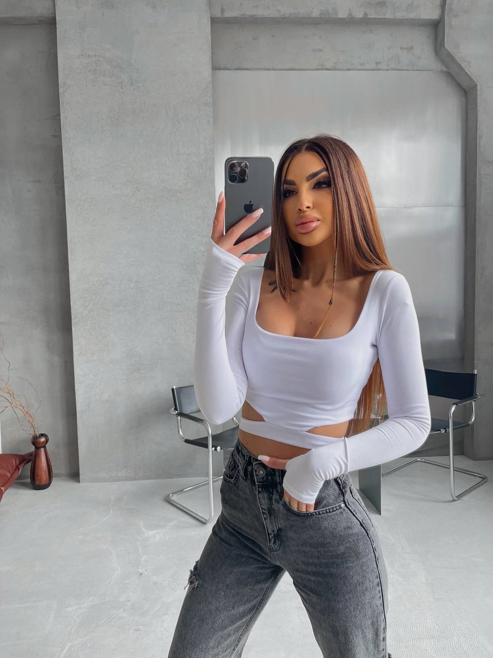 0e993d61-b5e8-11ee-ad47-166b0be12ee5_1