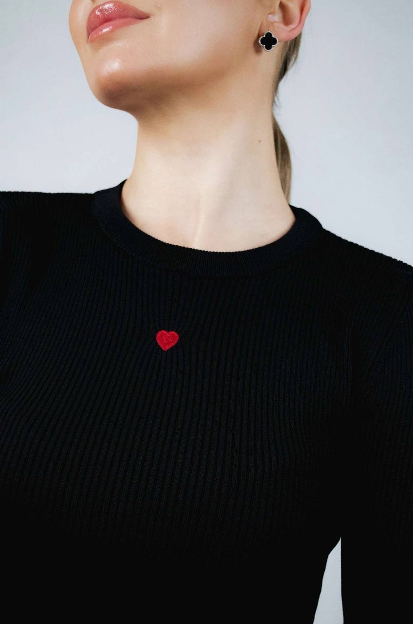 31c2b9bf-1d3d-11f0-8621-dee18ff4e8c0_1