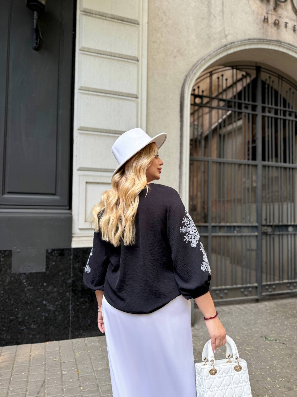 36844f56-64a9-11ef-861f-dee18ff4e8c0_1