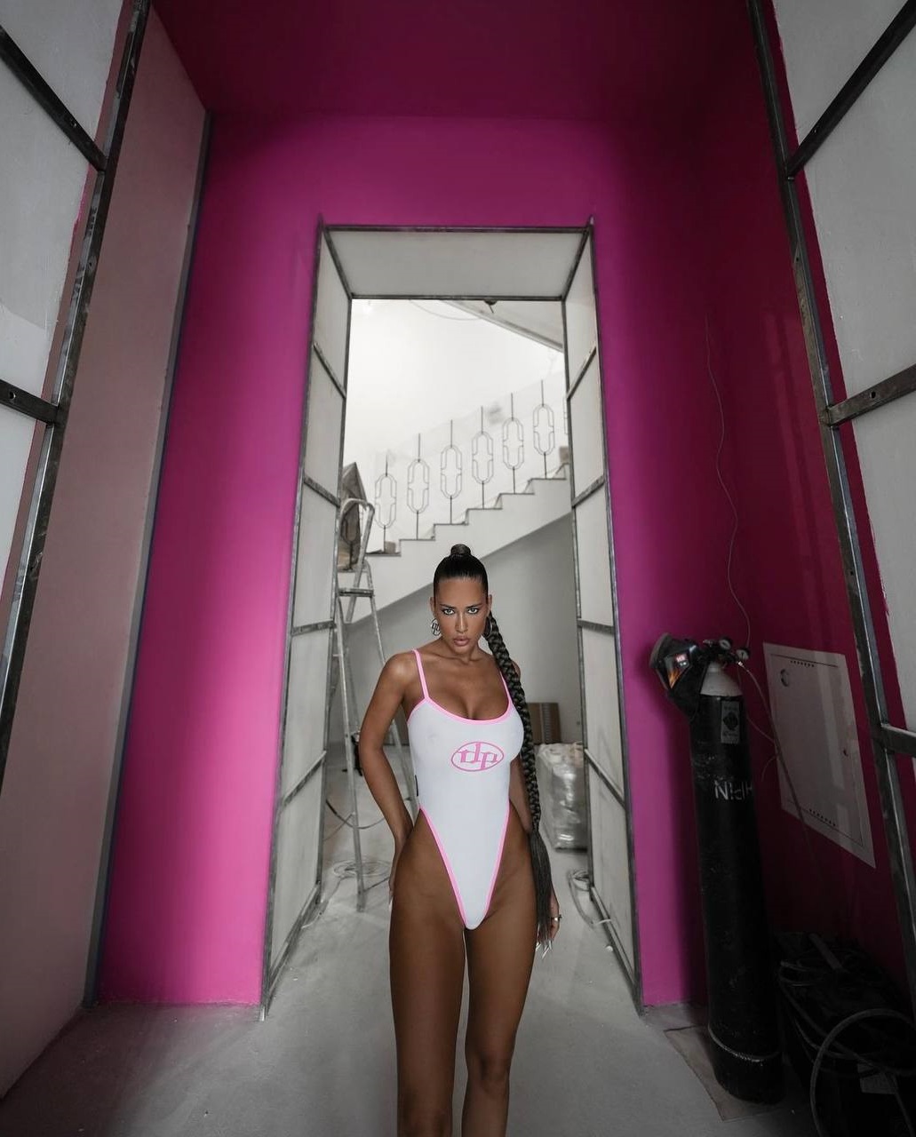 37181713-dbe7-11ee-ad52-166b0be12ee5_1