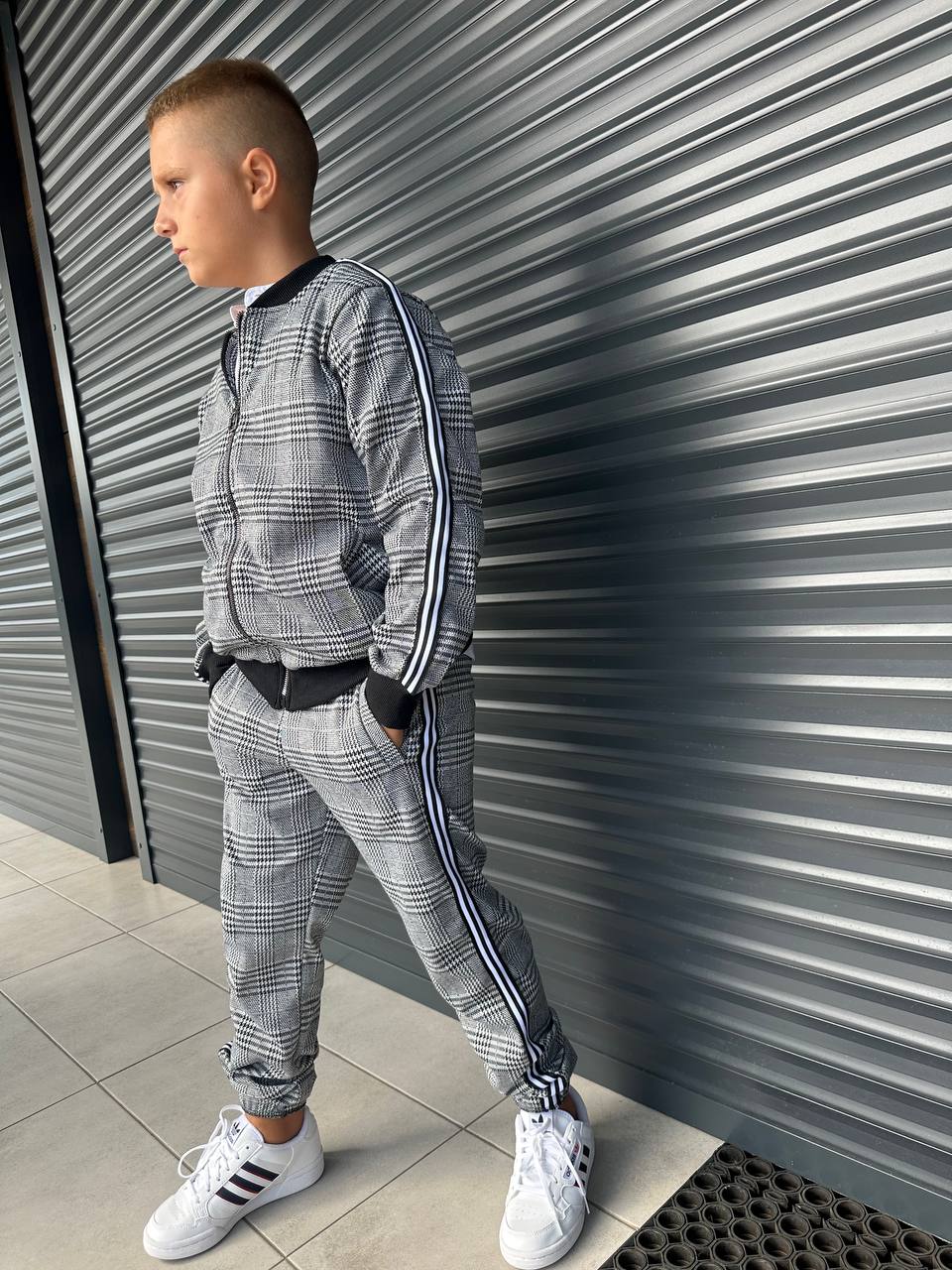 371937f5-5273-11ef-861c-dee18ff4e8c0_3