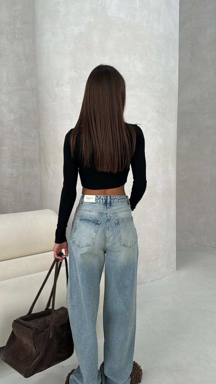 4cc320cb-13e3-11f0-8621-dee18ff4e8c0_1