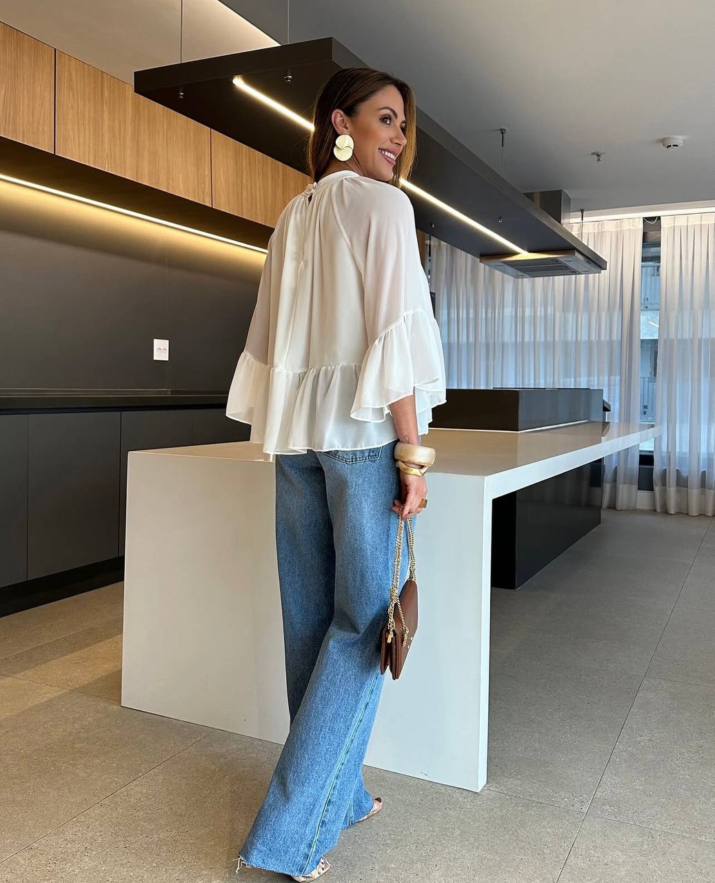 c2f565be-266b-11f0-8622-dee18ff4e8c0_1