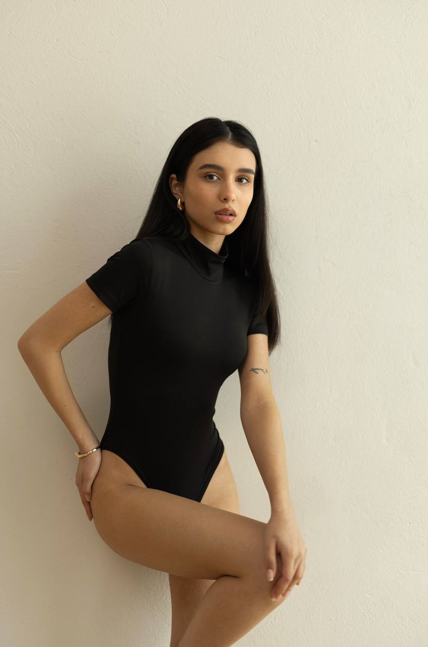 c4166ed3-55b3-11f0-8622-dee18ff4e8c0_1