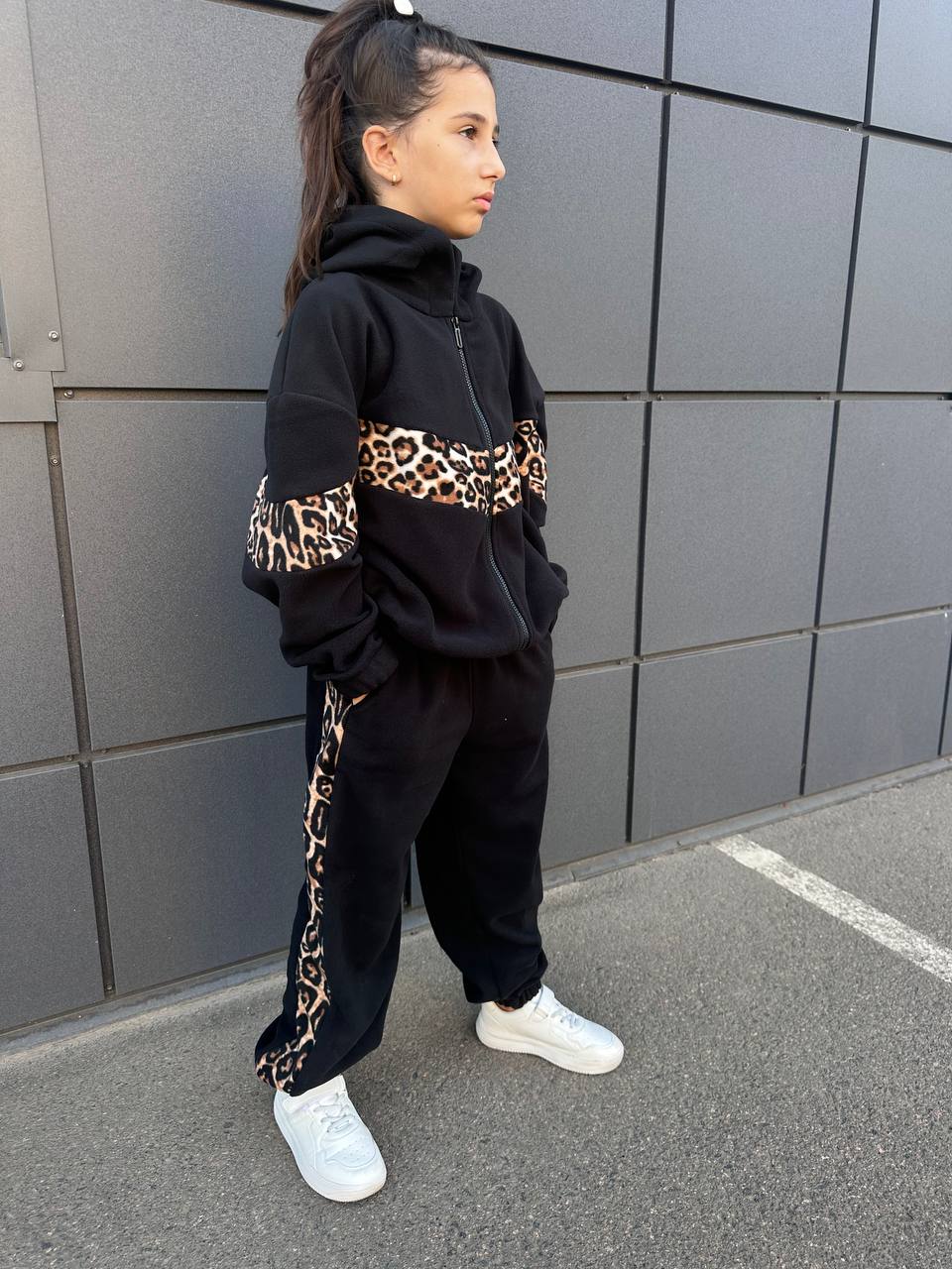 eed3297c-89b6-11f0-8624-dee18ff4e8c0_0