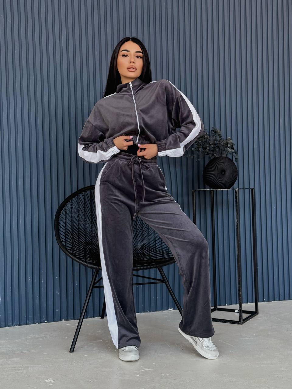 02f8bbf7-21ee-11f0-8622-dee18ff4e8c0_2