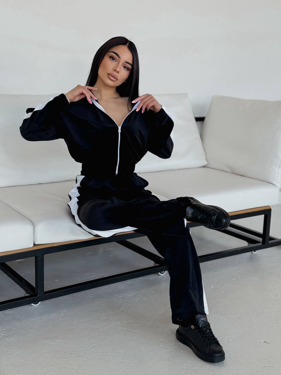 02f8bc00-21ee-11f0-8622-dee18ff4e8c0_2