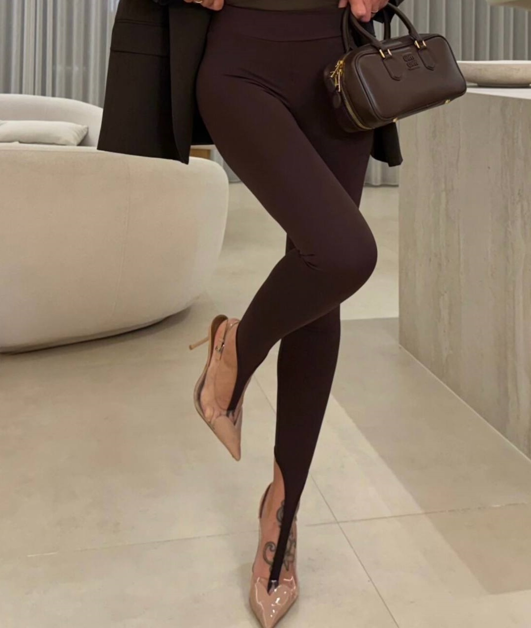 040570b8-6ced-11f0-8624-dee18ff4e8c0_1