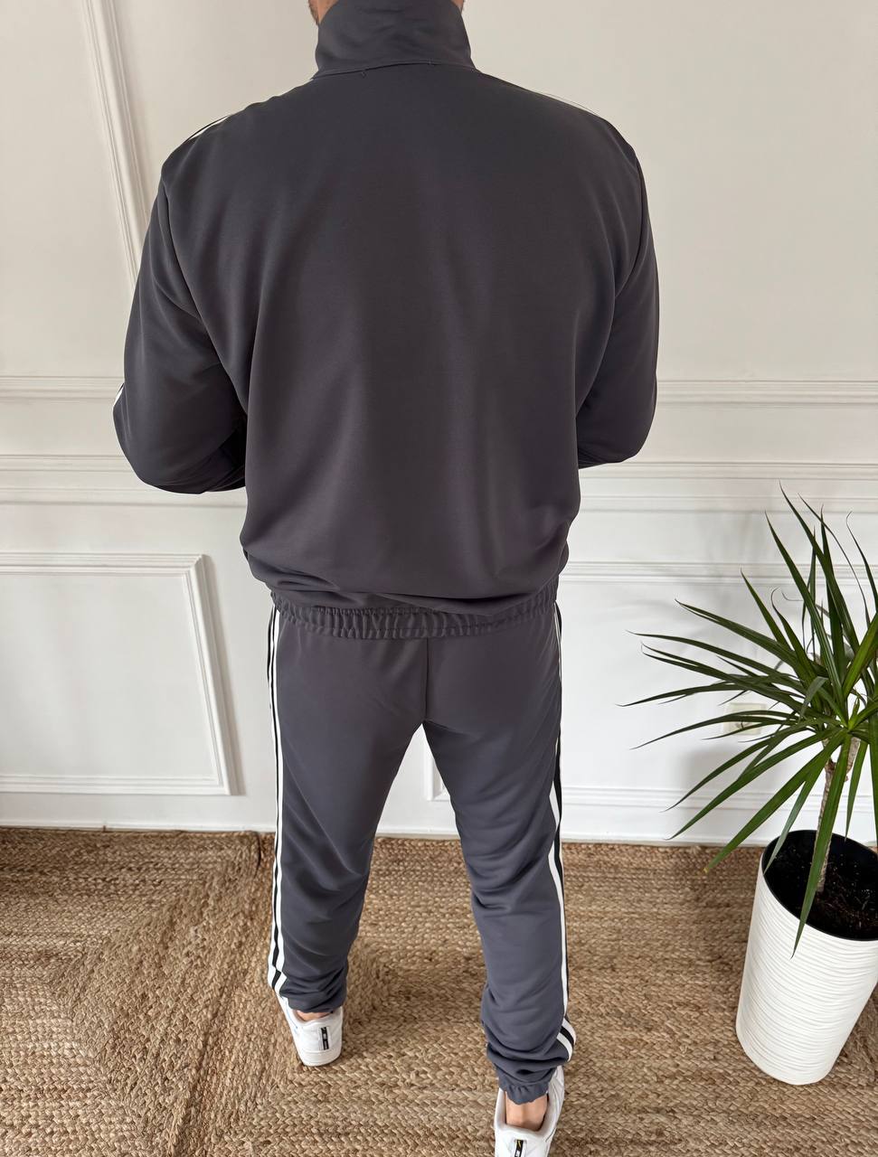 043f13e5-4039-11f0-8622-dee18ff4e8c0_3