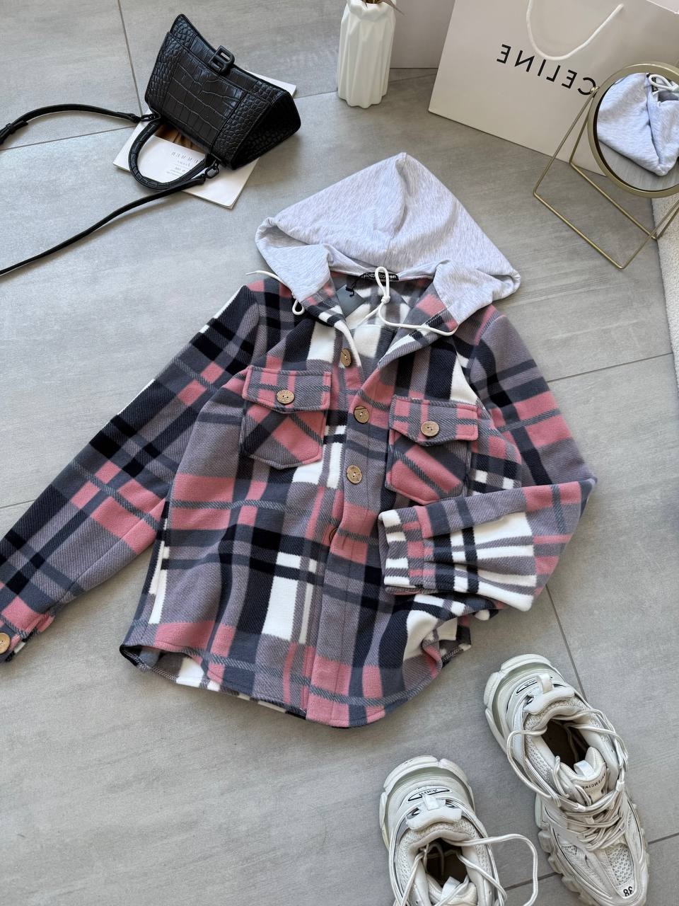 08513afc-7277-11f0-8624-dee18ff4e8c0_1