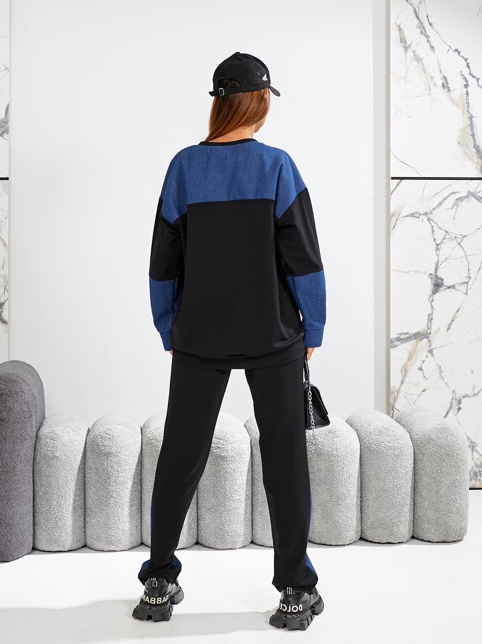 09d23c6a-022e-11f0-8621-dee18ff4e8c0_2