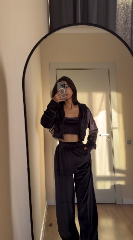 09e1f139-6cf1-11f0-8624-dee18ff4e8c0_1