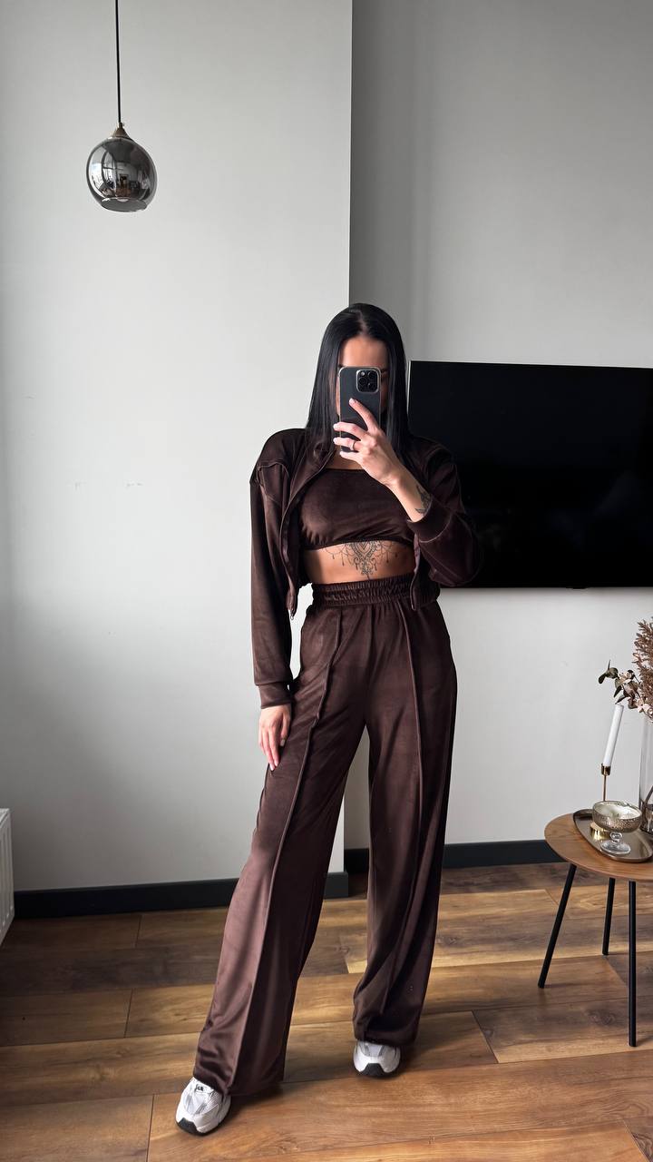 0a1edb50-8445-11f0-8624-dee18ff4e8c0_2