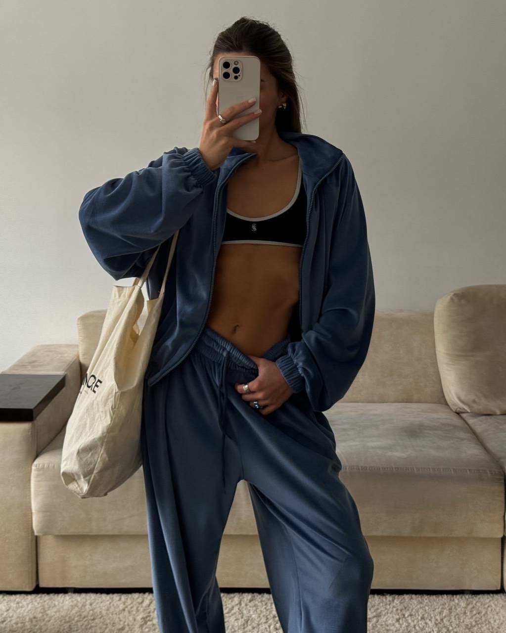 0aae431a-ef0a-11ef-8621-dee18ff4e8c0_2